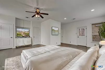 957 Santa Cruz, New Braunfels, TX 78132 - Photo 24