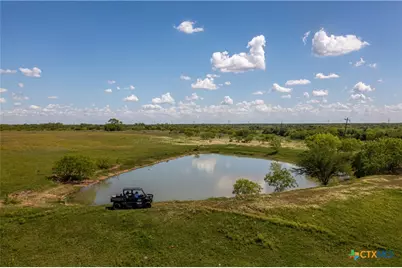 1110 County Road 103, Runge, TX 78151 - Photo 20
