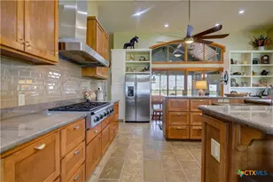 1110 County Rd 103, Runge, TX 78151 - Photo 30