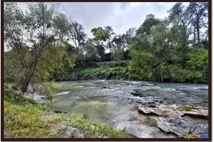 1110 County Rd 103, Runge, TX 78151 - Photo 2