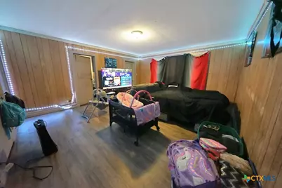 107 S Crockett, Cameron, TX 76520 - Photo 6