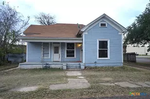107 S Crockett, Cameron, TX 76520 - Photo 1