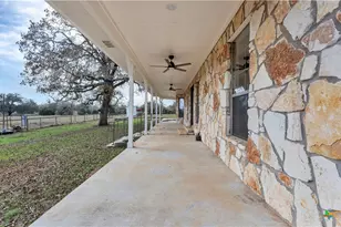 2569 Co Rd 443, Waelder, TX 78959 - Photo 6