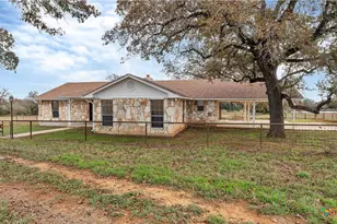 2569 Co Rd 443, Waelder, TX 78959 - Photo 36