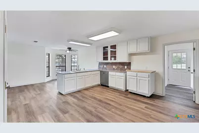 2569 County Road 443, Waelder, TX 78959 - Photo 22