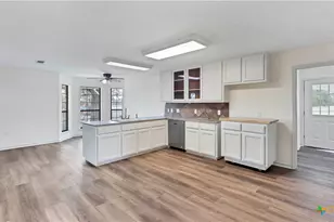 2569 Co Rd 443, Waelder, TX 78959 - Photo 22