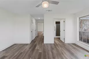 2569 Co Rd 443, Waelder, TX 78959 - Photo 24