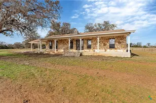 2569 Co Rd 443, Waelder, TX 78959 - Photo 34