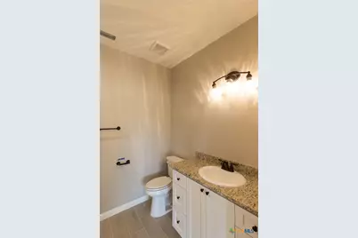 121 Lost Pines Lane, Marion, TX 78124 - Photo 16