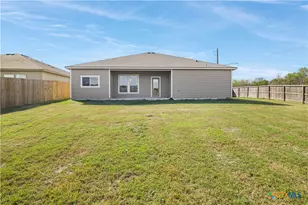 2010 Seguin Ave, Victoria, TX 77901 - Photo 24