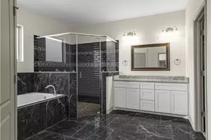 2010 Seguin Ave, Victoria, TX 77901 - Photo 18