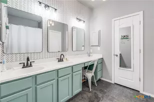 2071 Carlisle Castle Dr, New Braunfels, TX 78130 - Photo 20