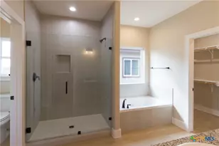 117 Lost Pnes Ln, Marion, TX 78124 - Photo 18