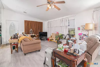 8195 Fm 725, Mcqueeney, TX 78123 - Photo 26