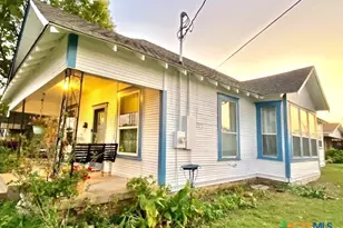 203 N 10th St, Gatesville, TX 76528 - Photo 2