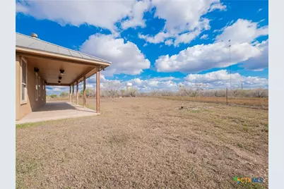 2455 Fm 465, Seguin, TX 78155 - Photo 30