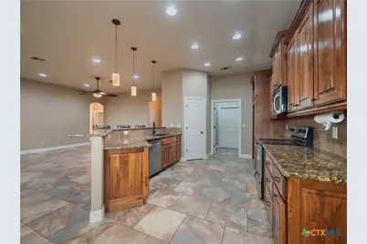 2455 Fm 465, Seguin, TX 78155 - Photo 10