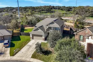 5613 Cross Over Rd, New Braunfels, TX 78132 - Photo 2