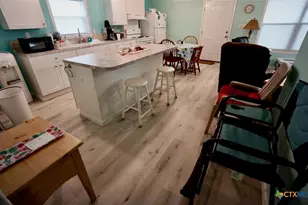 811 W Main St, Port O'Connor, TX 77982 - Photo 22