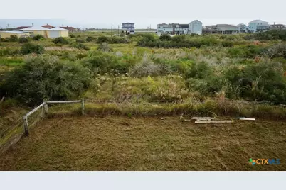 811 W Main Street, Port O'Connor, TX 77982 - Photo 10