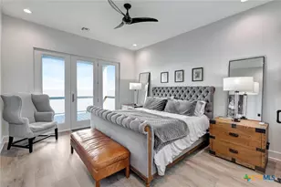 902 N Washington St, Port O'Connor, TX 77982 - Photo 18