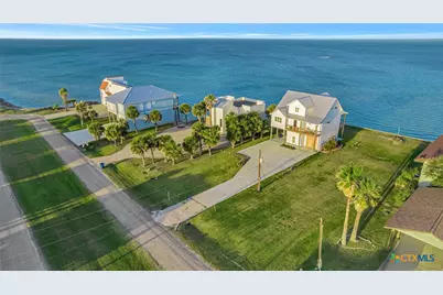 902 N Washington Street, Port O'Connor, TX 77982 - Photo 2