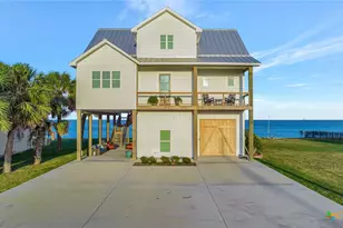 902 N Washington St, Port O'Connor, TX 77982 - Photo 34