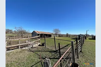 8901 Fm 437, Rogers, TX 76569 - Photo 20