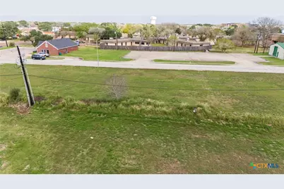 105 Northpark Drive, Victoria, TX 77901 - Photo 6