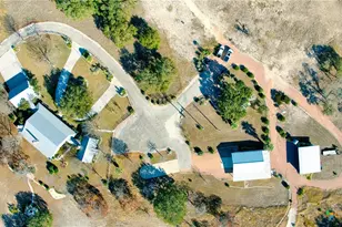 521 Bluff Creek Rd, Comfort, TX 78010 - Photo 2