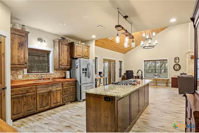 3793 Fm 446, Victoria, TX 77905 - Photo 22