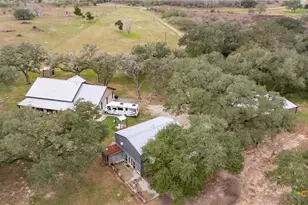 3793 FM446, Victoria, TX 77905 - Photo 4