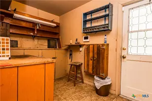 404 Rhodes, Victoria, TX 77904 - Photo 22