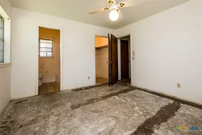404 Rhodes, Victoria, TX 77904 - Photo 36