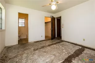 404 Rhodes, Victoria, TX 77904 - Photo 36