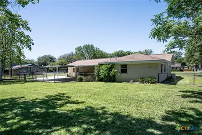 404 Rhodes, Victoria, TX 77904 - Photo 8