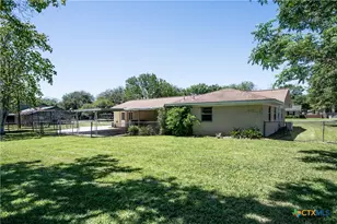404 Rhodes, Victoria, TX 77904 - Photo 8