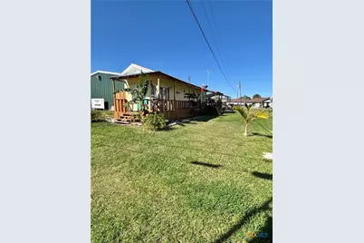 804 W Madison Avenue, Port O'Connor, TX 77982 - Photo 8