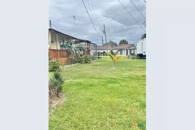 804 W Madison Avenue, Port O'Connor, TX 77982 - Photo 26