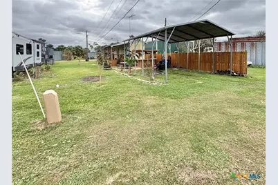 804 W Madison Avenue, Port O'Connor, TX 77982 - Photo 24