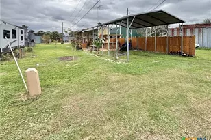 804 W Madison Ave, Port O'Connor, TX 77982 - Photo 24