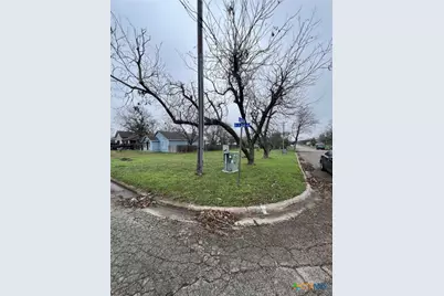 917 S 2nd Street, Temple, TX 76504 - Photo 1