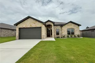 507 Magnolia Dr, Troy, TX 76579 - Photo 1