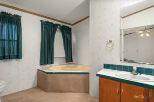 14858 Fm 1322, Luling, TX 78648 - Photo 10