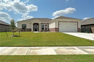 402 Juniper Dr, Troy, TX 76579 - Photo 1