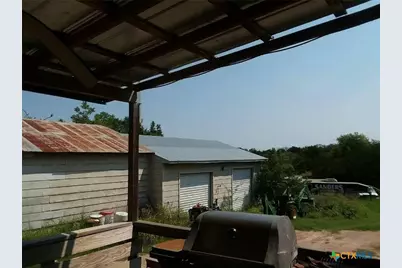 1819 S Chestnut Street, Lampasas, TX 76550 - Photo 6