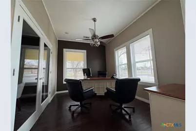 101 S 25th Street, Temple, TX 76504 - Photo 2