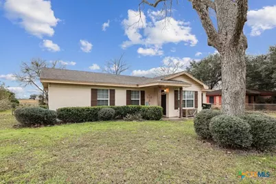 103 Poenitsch Street, Cuero, TX 77954 - Photo 2