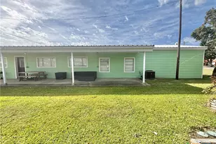 510 N 10th St, Port O'Connor, TX 77982 - Photo 14