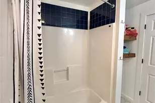 510 N 10th St, Port O'Connor, TX 77982 - Photo 22